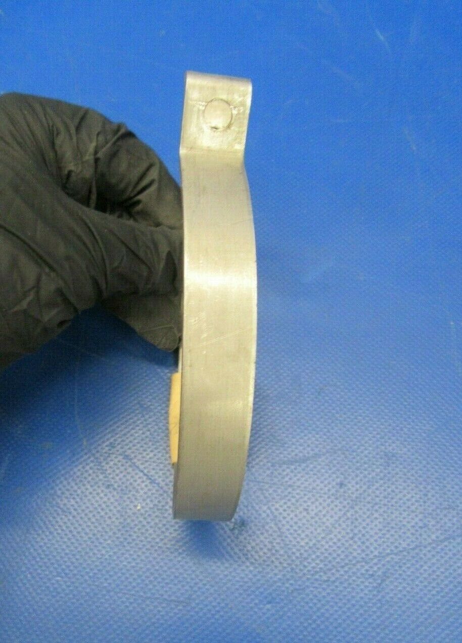 Piper PA-28 Cherokee Clamp 63642-002 NOS (0419-57)