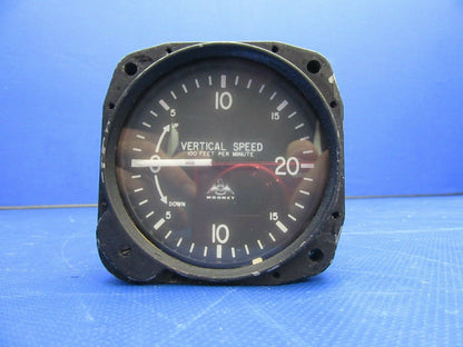 Mooney M20G Garwin Rate of Climb / Vertical Speed Indicator G993-01-1A (0721-386