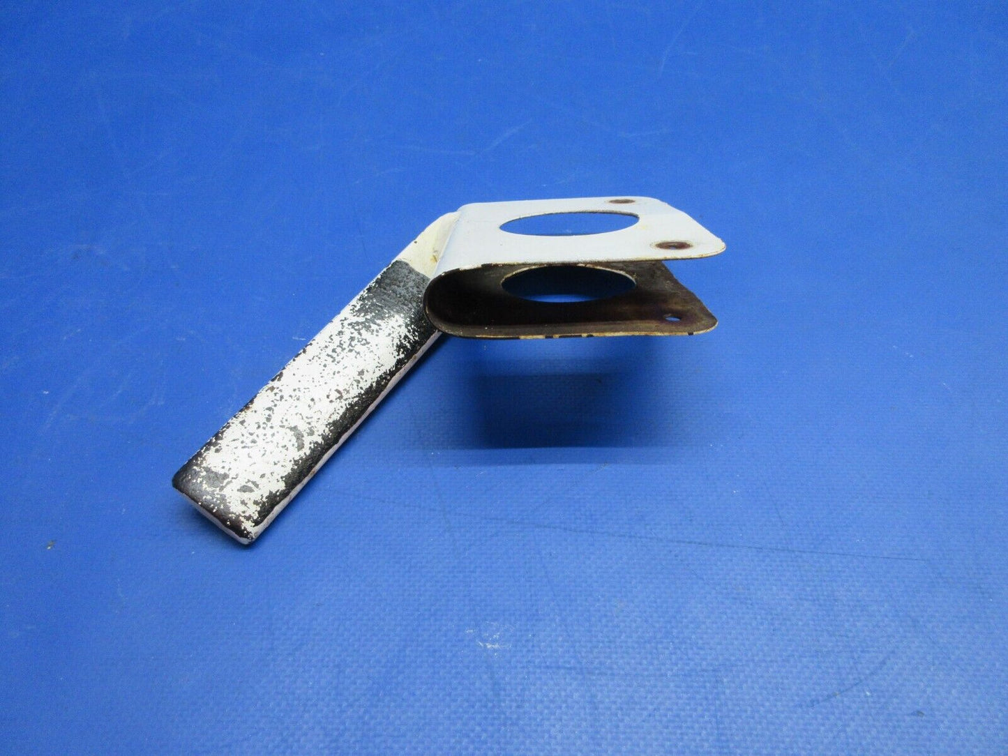 Cessna 120 LH Step Assy Main Gear P/N 0441112 (0523-344)