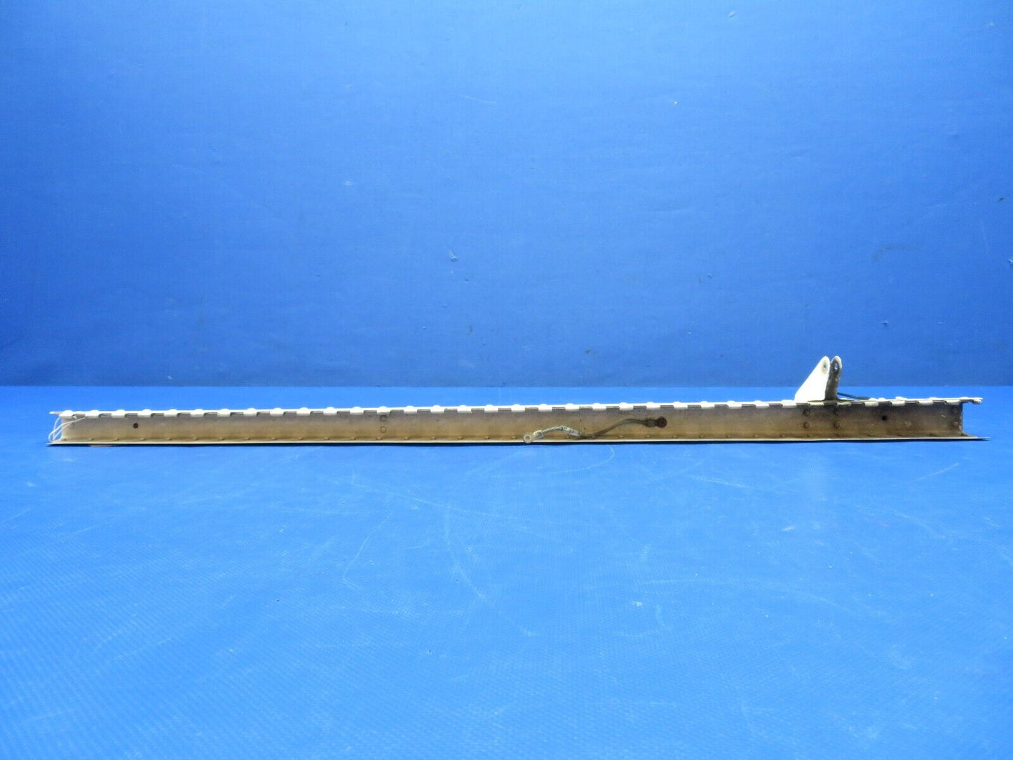 Piper PA-34-200T Seneca Rudder Trim Tab Assy P/N 95567-00 (0224-1470)