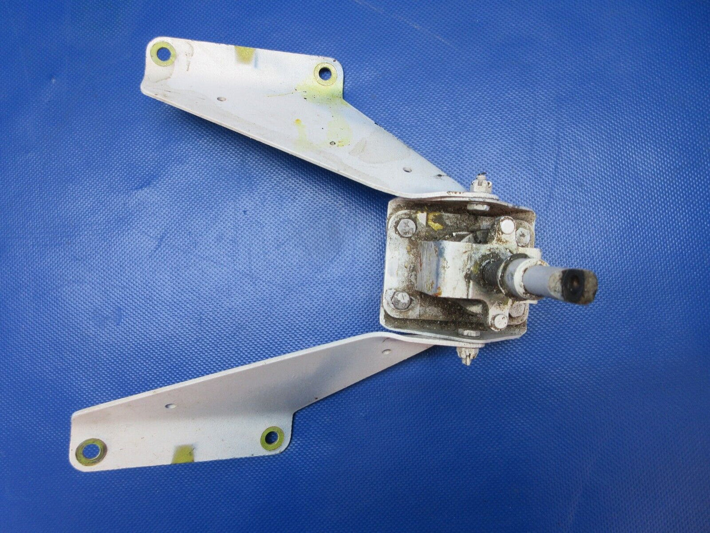 Piper Stabilator Trim Tab Screw & Stop Assy w/ Clips P/N 756-217 (1223-1447)