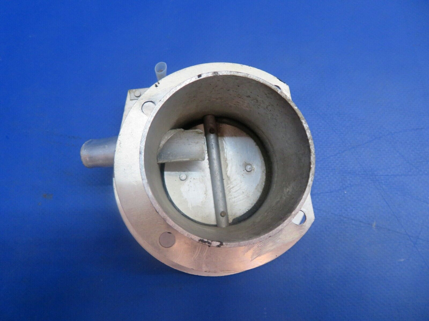 Piper PA-28R-201T Air Vent Assy FWD LH P/N 68416-02, 68416-002 (1122-687)