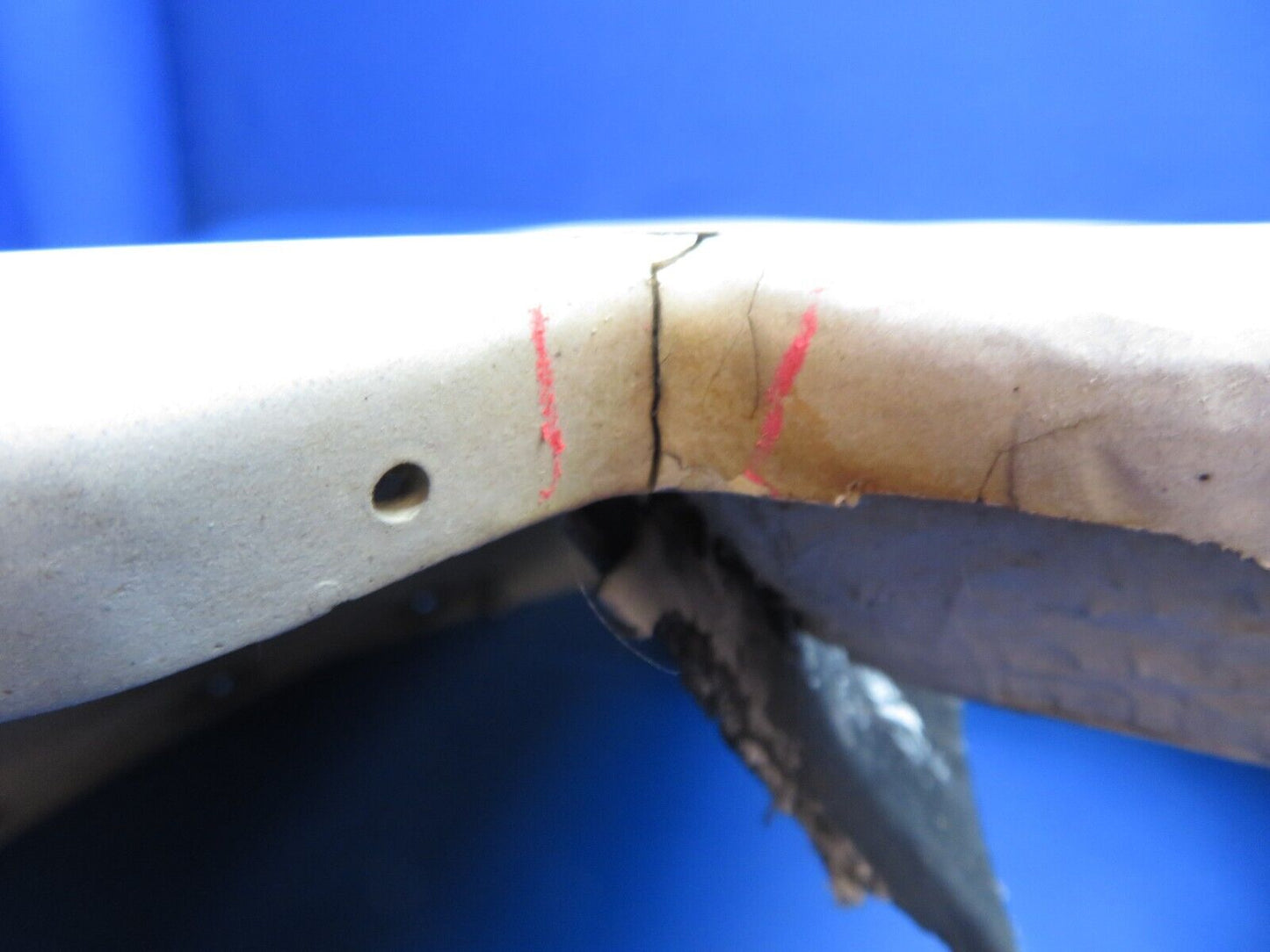 Piper PA-34-200T Seneca II Nose Cowl Assy P/N 37030-00, 37030-000 (0223-879)