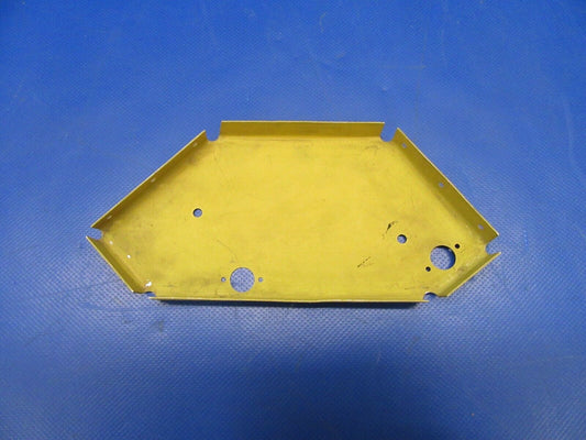 Piper Apache Bulkhead / Bracket Upper Cowling P/N 17913-111 NOS (0419-154)