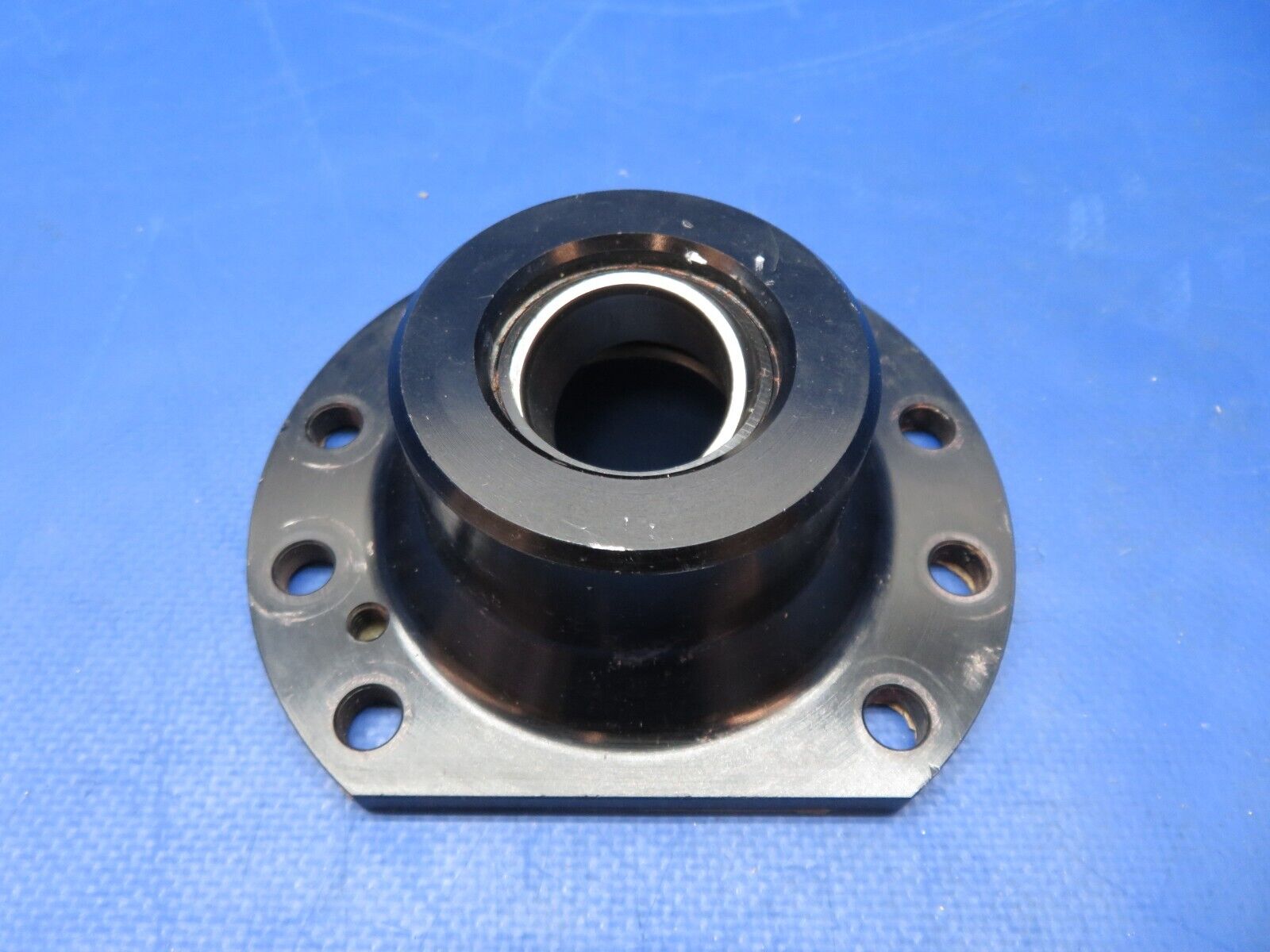 Diamond DA-42 Main Gear Bearing Housing AFT P/N D60-3217-61-51_1 (0623-397)