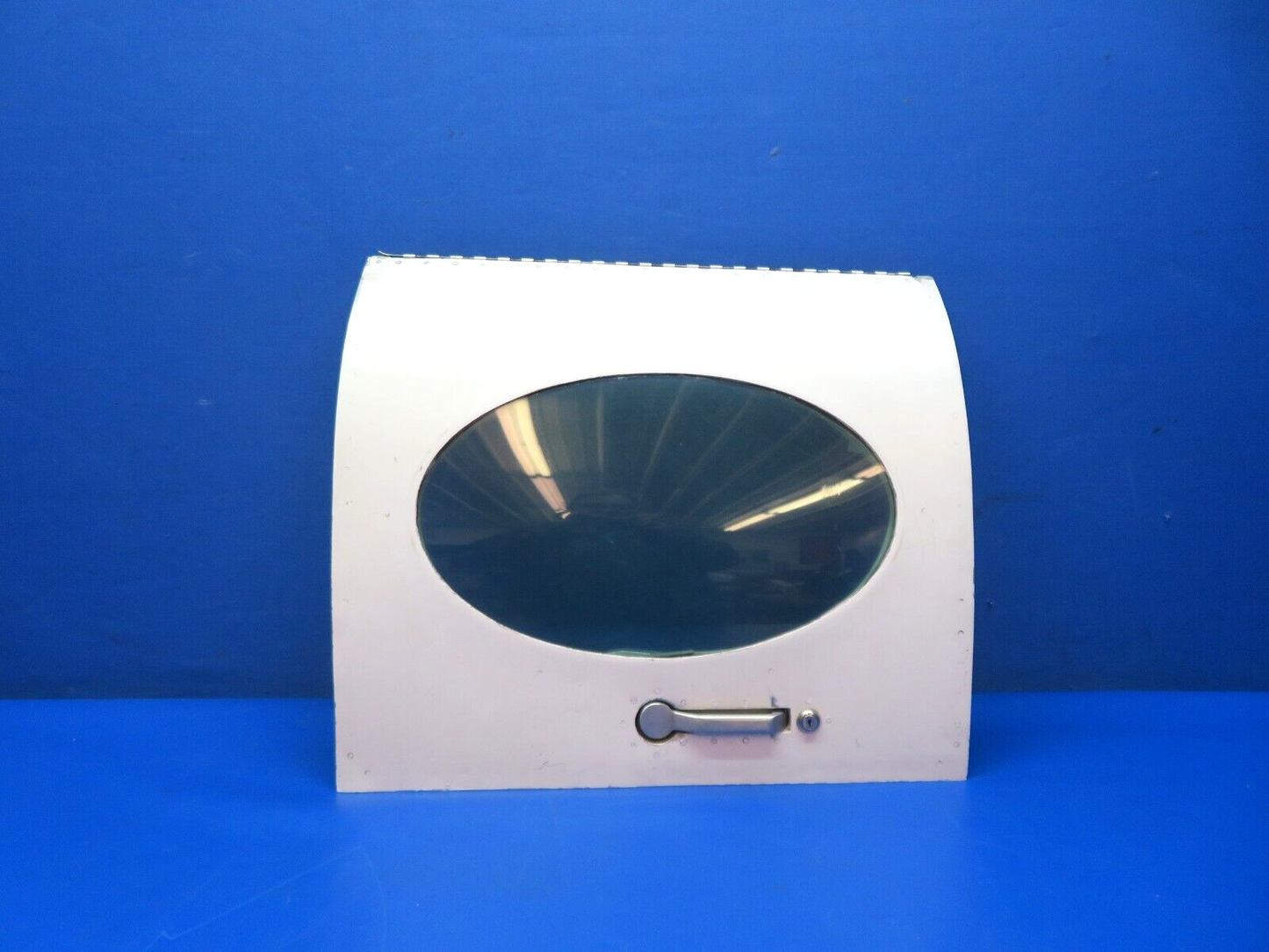 Cessna 401 / 401A Upper Cabin Door Assy P/N 5011190-14 (1223-382)