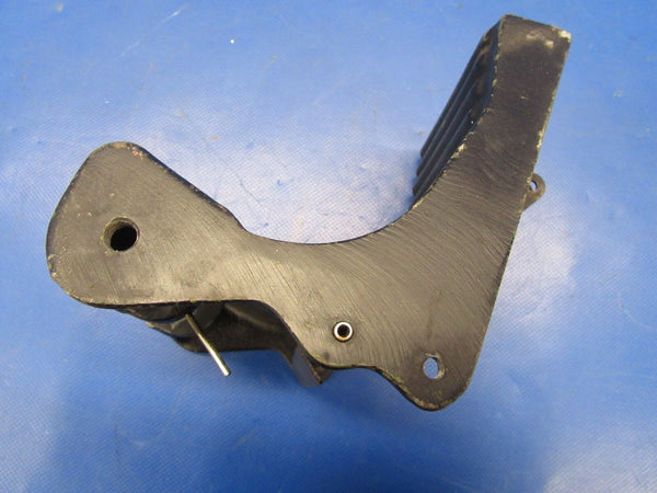 Cessna 310 Rudder Pedal P/N 0861706-1 w/ Link (1218-74)