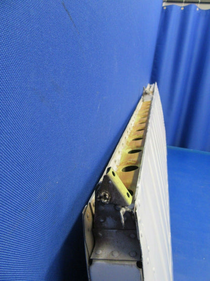 Beech A-36 Horizontal Stabilizer RH P/N 33-620000-612 (0918-334)