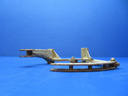 Early Cessna 310 RH MG Idler & Rock Arm Bellcrank Assy P/N 0841104-4 (1223-226)