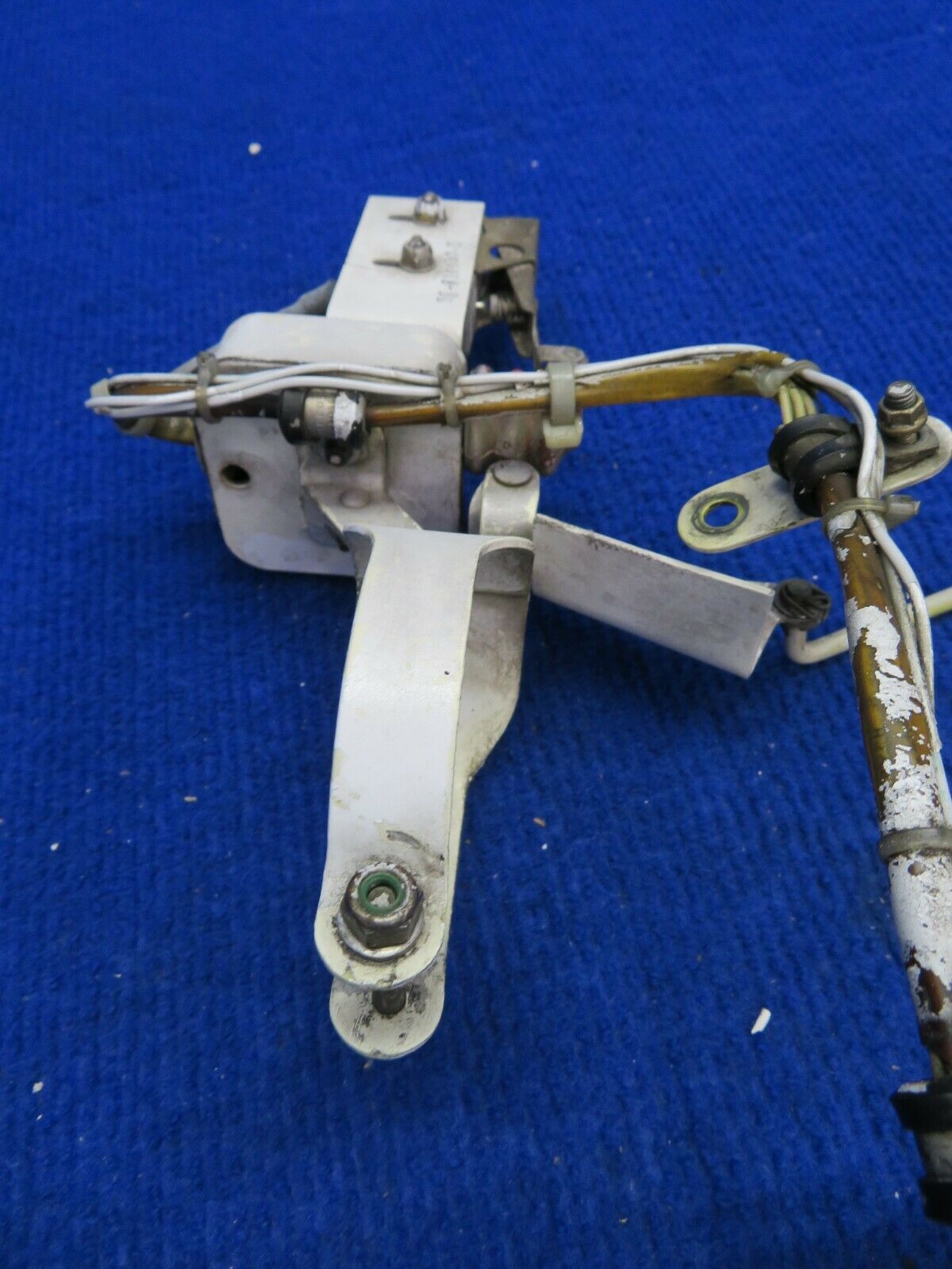 Beech 58 Baron Landing Gear Safety Switch LH P/N 002-361013-605 (0322-762)