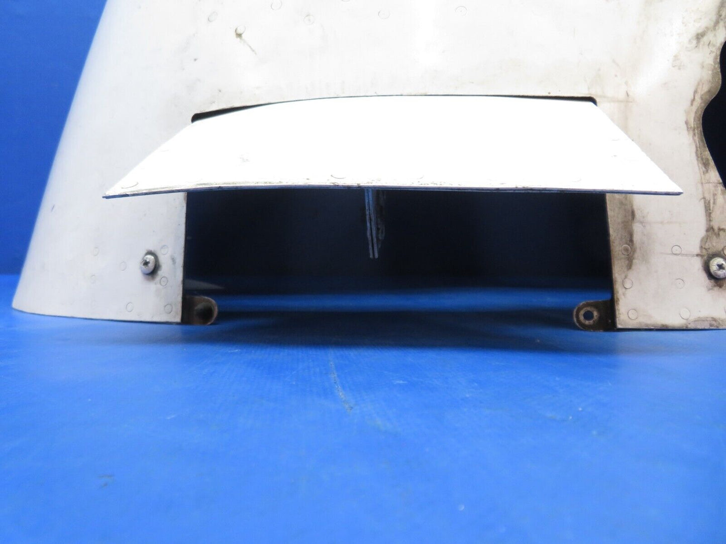 Cessna Cardinal 177 Lower Cowl Assembly w/ Cowl Flaps P/N 1752090-200 (1123-247)