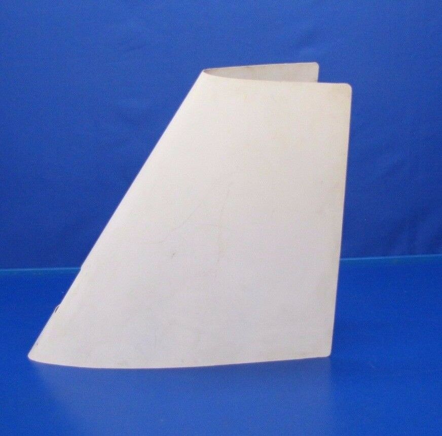 Cessna 188 Fairing Leading Edge RH P/N 1621400-20 NOS (0517-171)