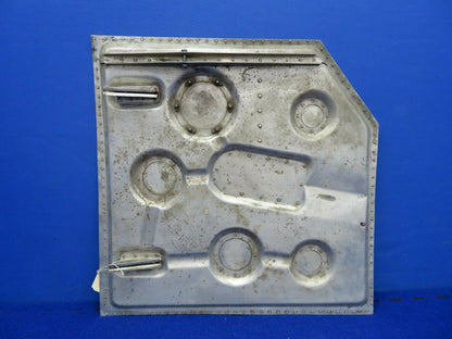 1956 Cessna 310 RH INBD Gear Door Assy P/N 0826000-4 (0422-73)