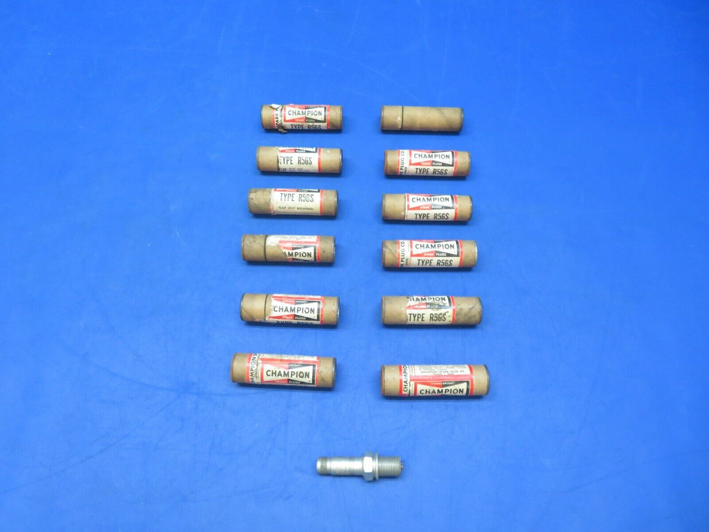 Champion R56S Spark Plug NEW OLD STOCK LOT OF 13 (0923-554)
