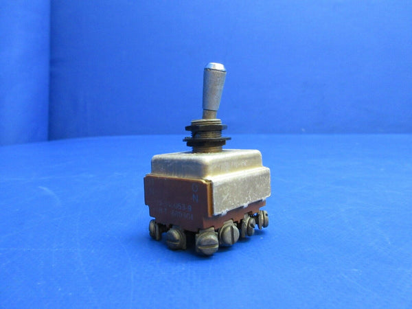 Beech 95-B55 Baron J-B-T Toggle Switch P/N 35-380053-9 (0523-1175)