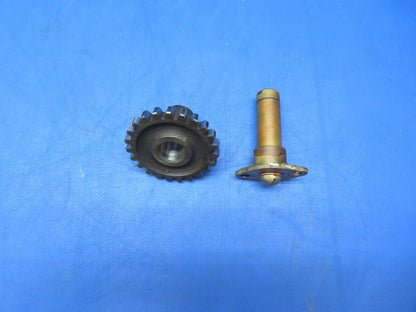 Continental E225-8 Accessory Drive Idler Gear & Shaft P/N 352014 (0723-688)