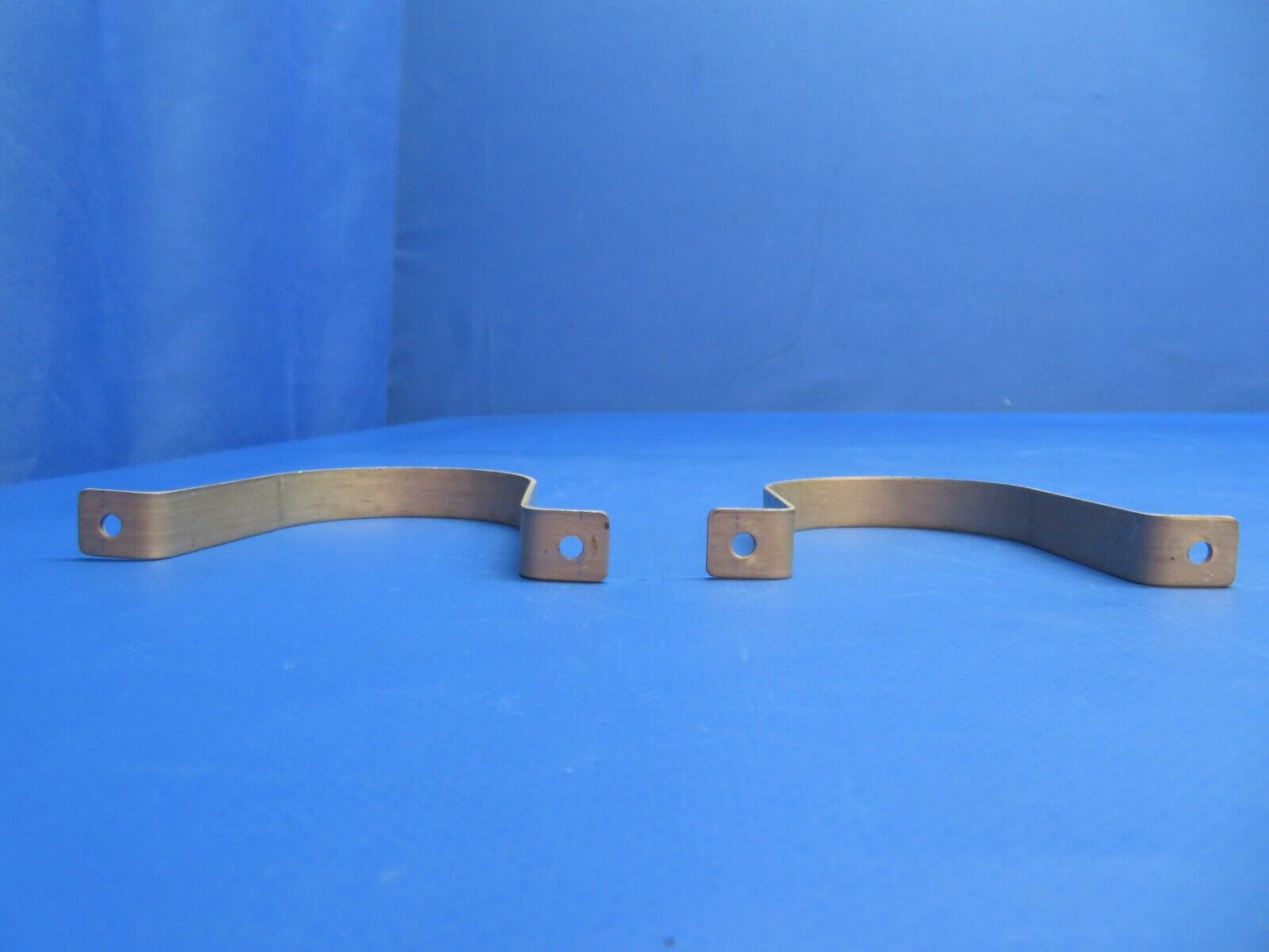Piper PA-34-200T Seneca II Fuel Pump Strap & Base Assy P/N 98489-02 (0223-883)