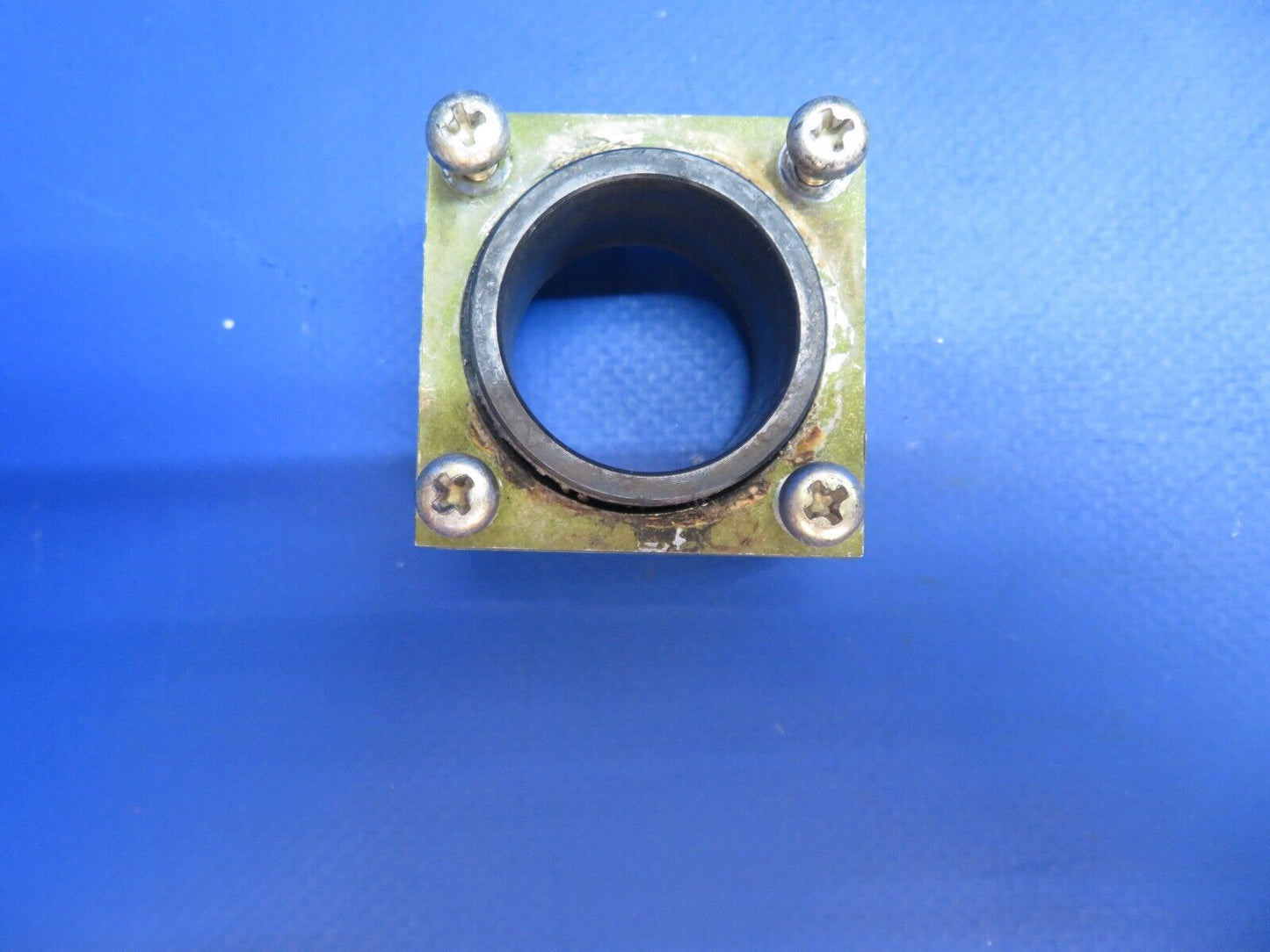 Piper PA-28R-201T Control Wheel Plate w/ Bushing P/N 68272-04 (1122-773)