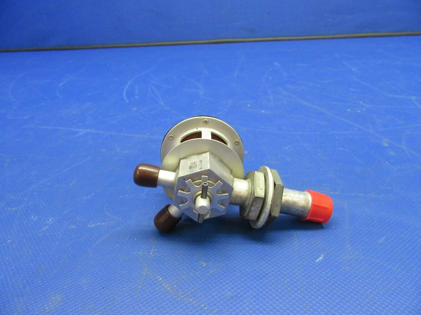 Airborne Vacuum Regulating Valve P/N 2H3-12 (0821-534)