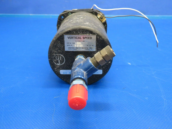 United Instruments Vertical Speed Indicator Lighted 28V 7040-B4L (0120-117)