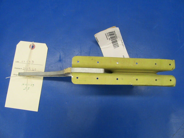Piper Track Flap 43764-001 NOS (0419-60)