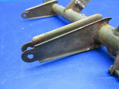 Cessna 310P Torque Tube Assy Uplock Nose P/N 0813300-122 (0620-683)
