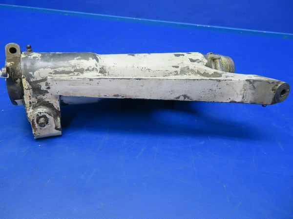 Beech B-55 Nose Gear Brace P/N 95-824005-3 (0520-511)