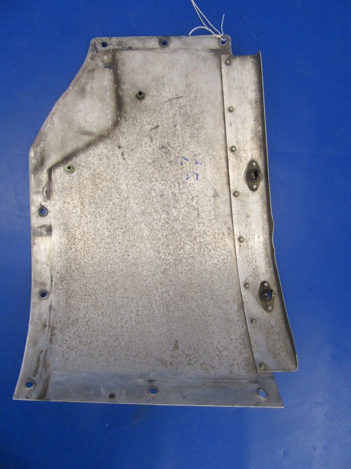 Beech Baron D55 Cowl Door RH INBD AFT P/N 96-910011-184 (0518-60)
