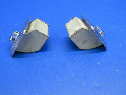 Beech Baron 58P Ash Tray LOT OF 2 (0420-121)