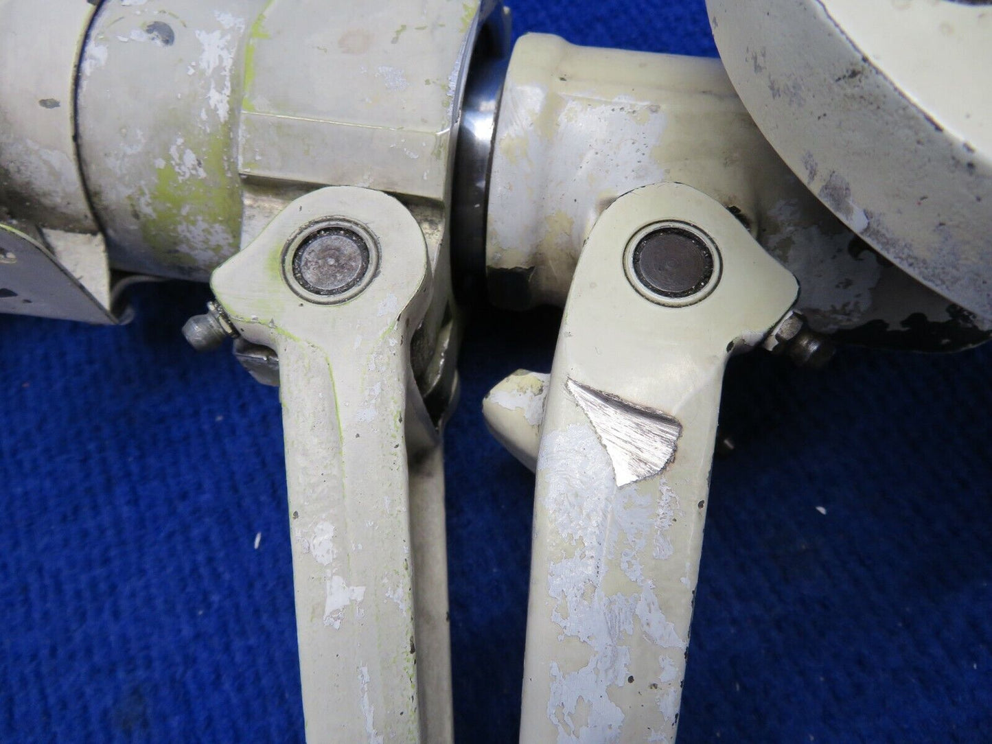 Beech 58 Baron Main Gear RH P/N 95-810002-36 (0422-01)