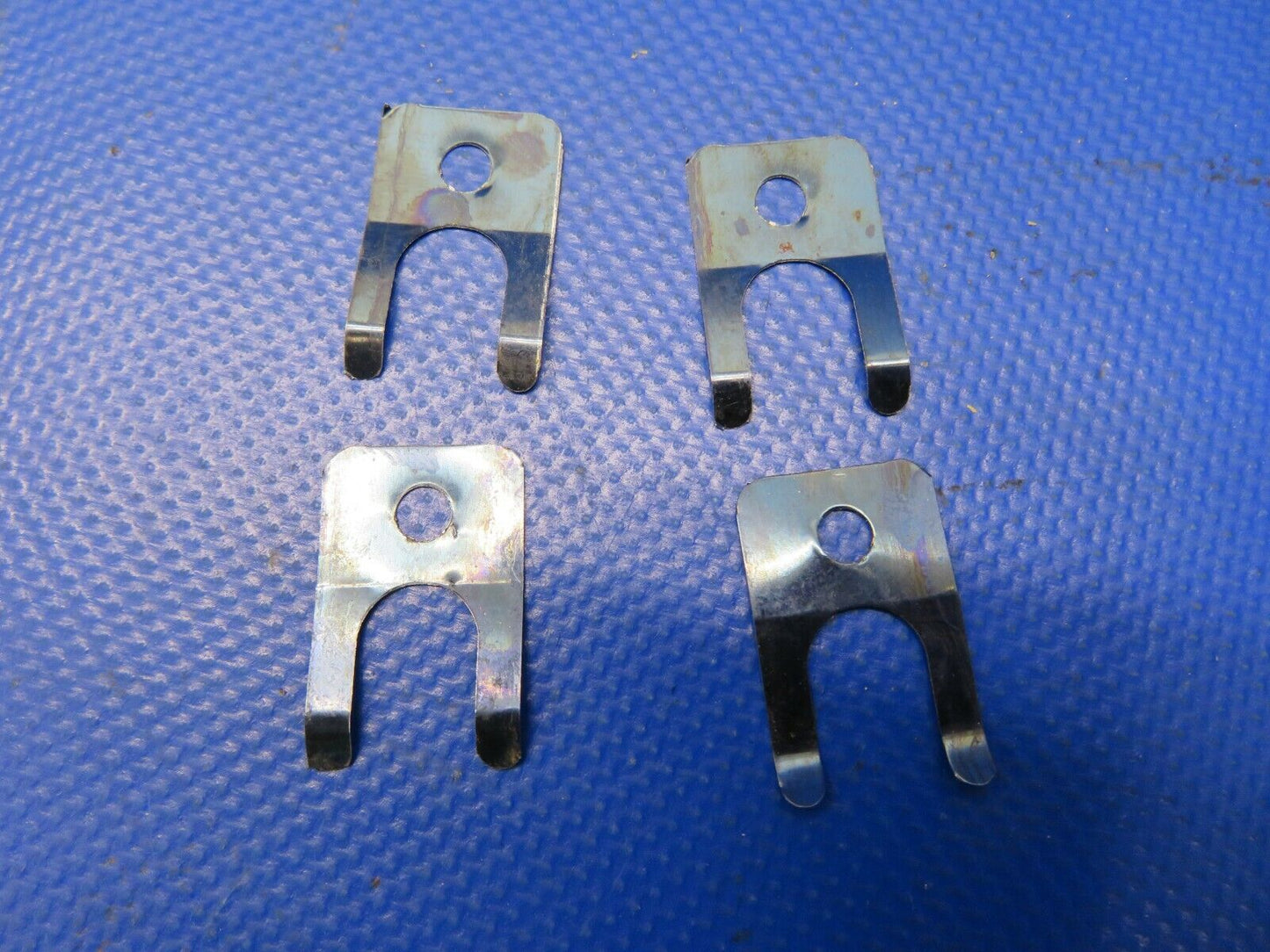 Cessna Spring P/N 0541167-1 LOT OF 4 NOS (0621-947)