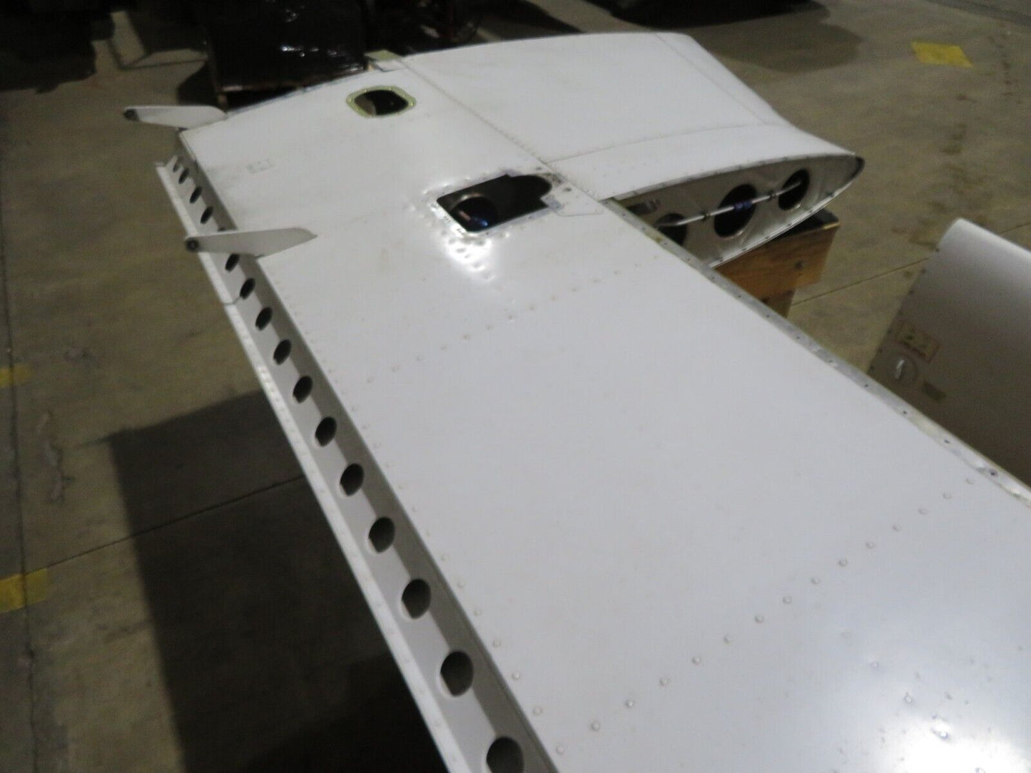 1968 Piper PA-28-140 Cherokee LH Wing P/N 66601-04 (0324-98)