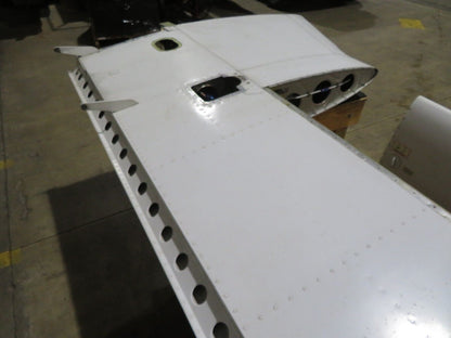 1968 Piper PA-28-140 Cherokee LH Wing P/N 66601-04 (0324-98)
