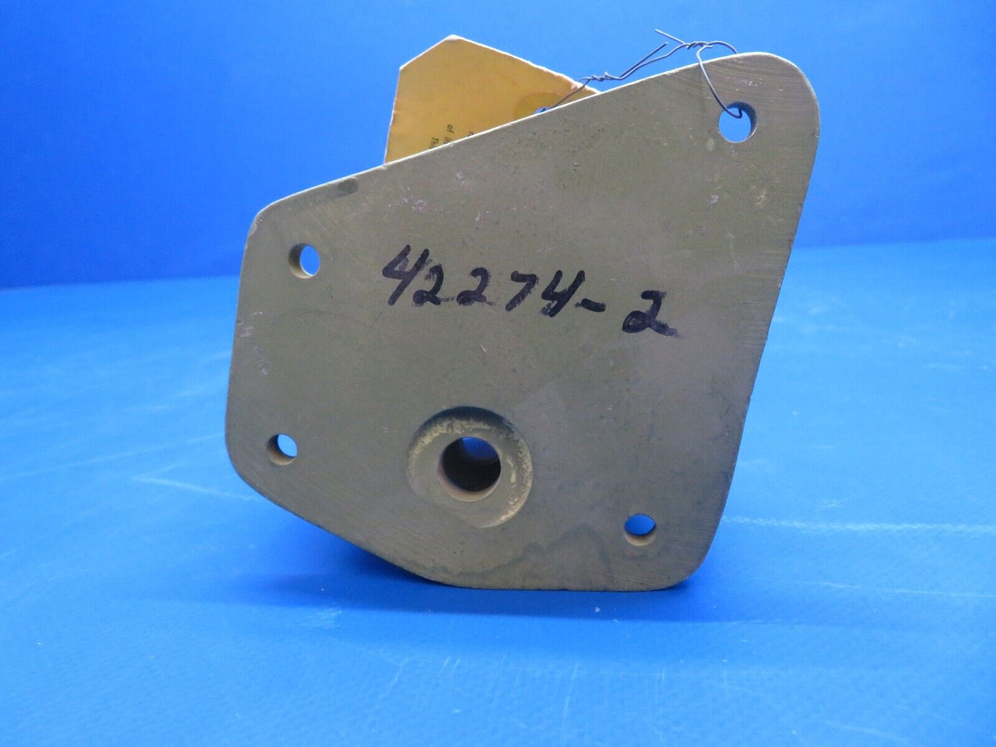 Commander 112 RH Side Stay Fitting P/N 42274-2 NOS (0922-55)