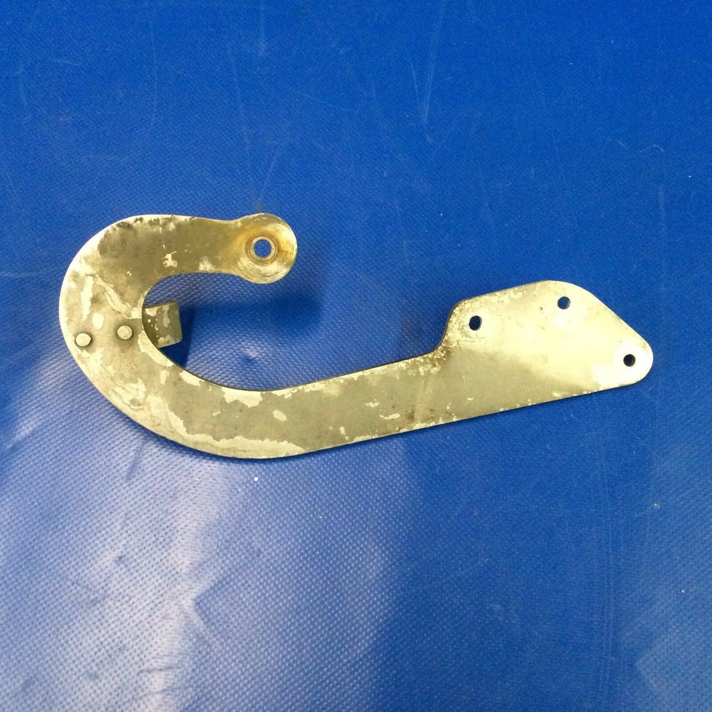 Beech Baron 58 Hinge Assy FWD Nose Baggage Door P/N 002-410055-37 (1216-26)