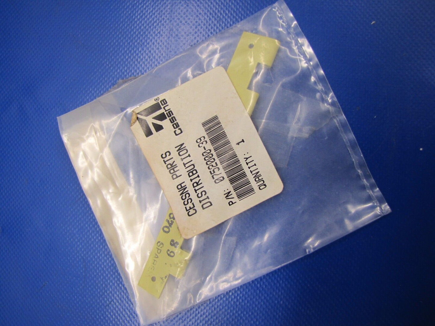 Cessna A188 & T188 Hinge Half Upper Cowl Assy P/N 0752000-39 NOS (0417-260)