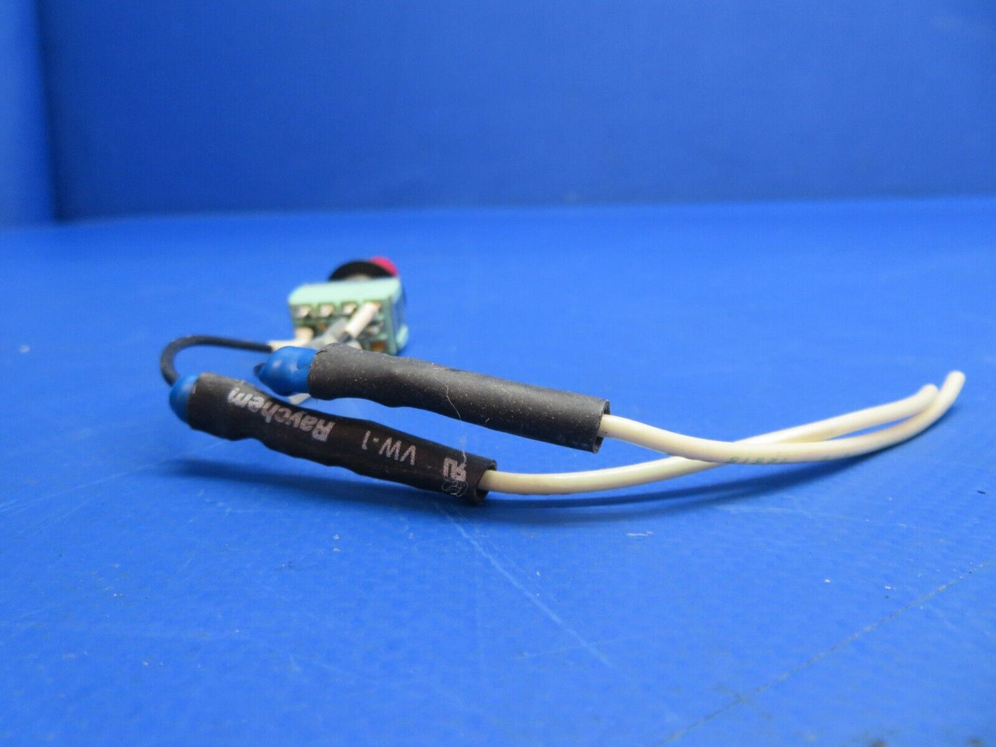 Piper PA-28R-201T Panel Light Holder & Filter w/ Switch P/N 460-602 (1122-770)
