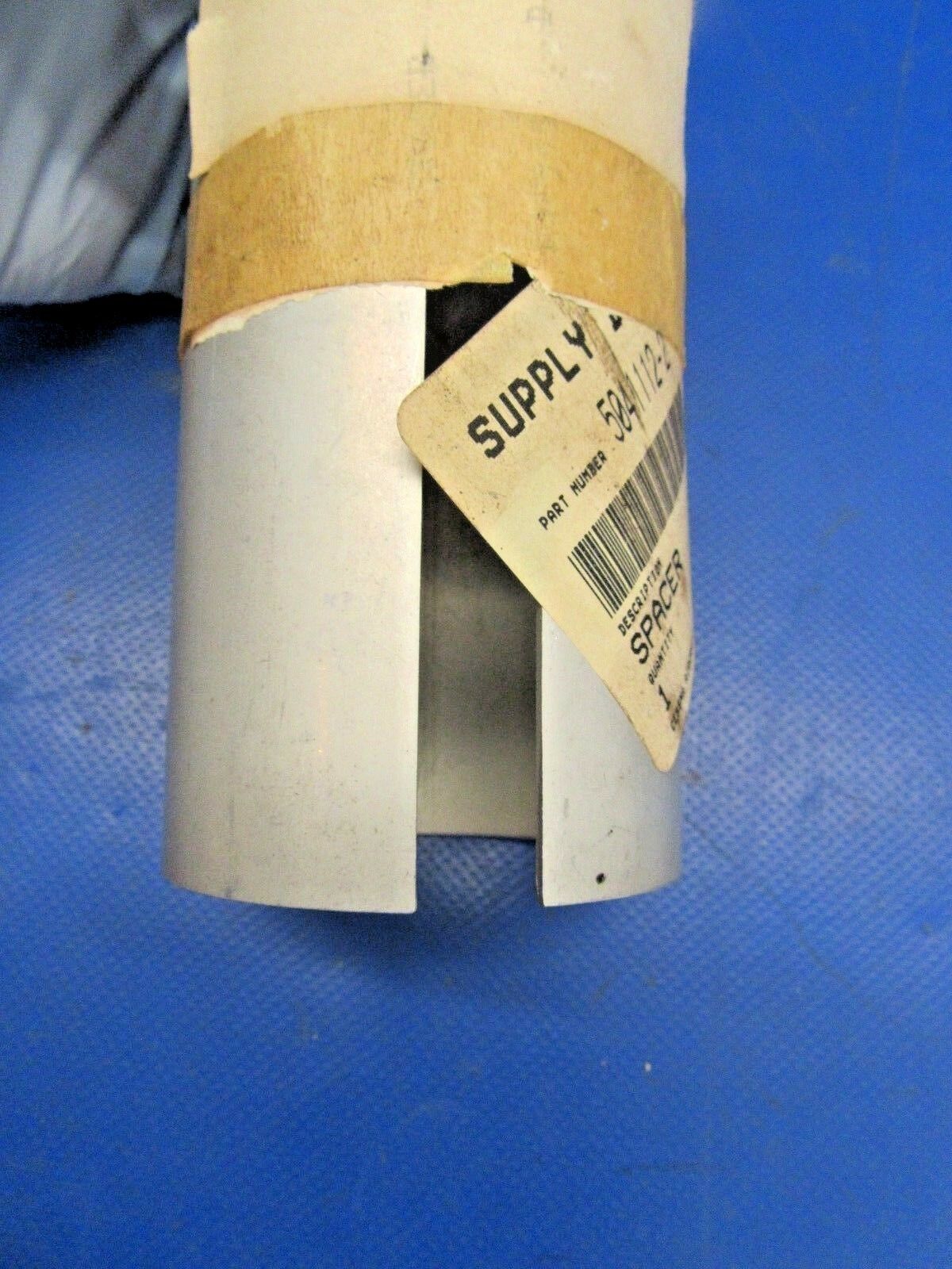 Cessna 414 Spacer Main Gear P/N 5041112-2 NOS (1218-288)