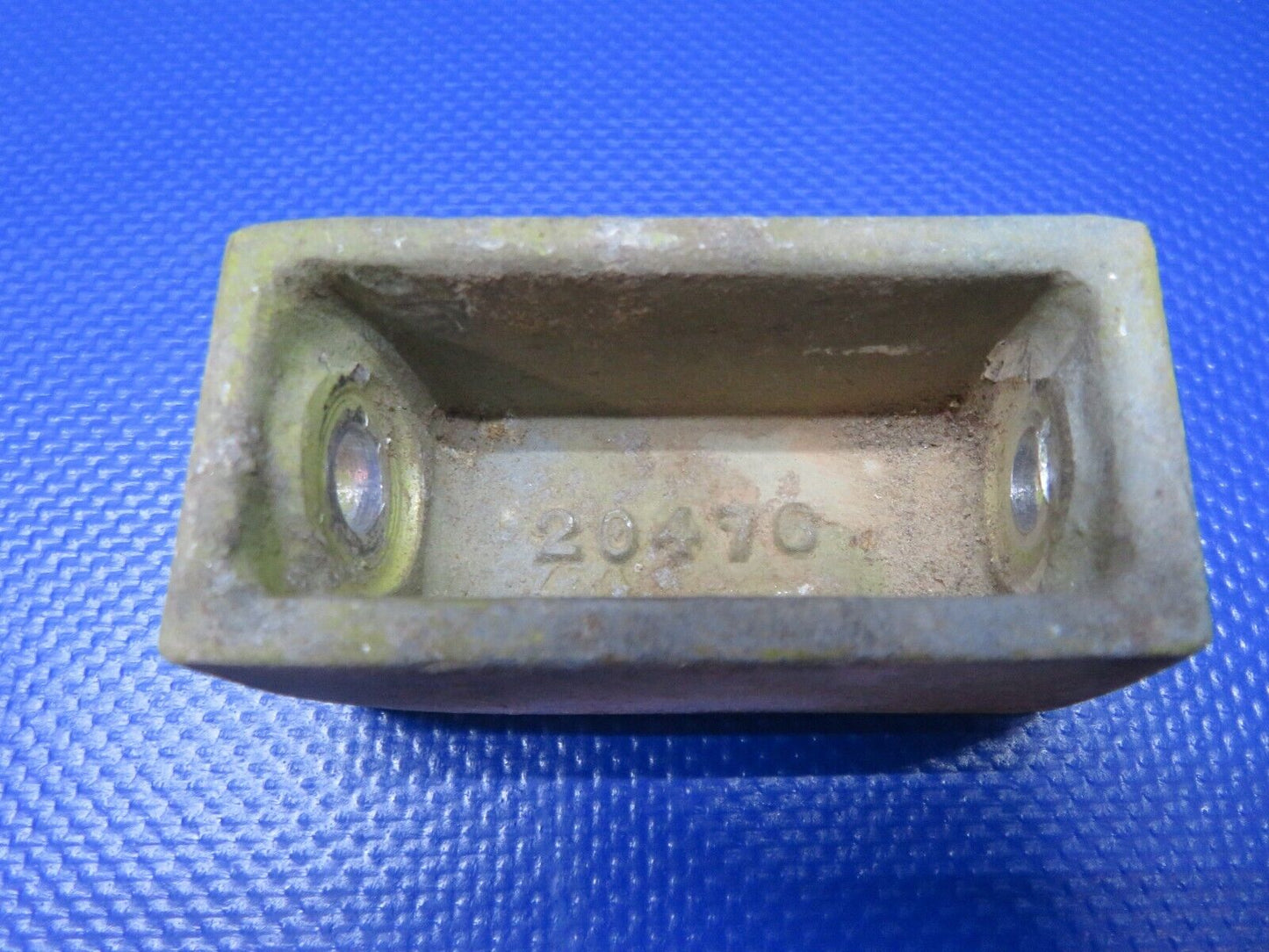 Piper PA-24-180 LH Main Spare Fitting Bottom Attachment P/N 20476-00 (1223-239)