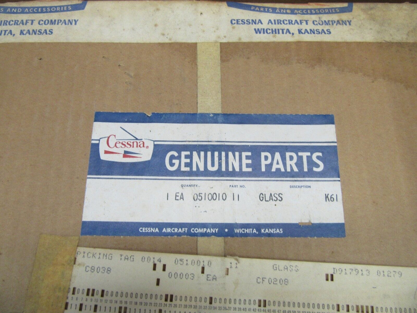 Cessna 180 / 182 Camera Window Glass P/N 0510010-11 NOS (1218-124)