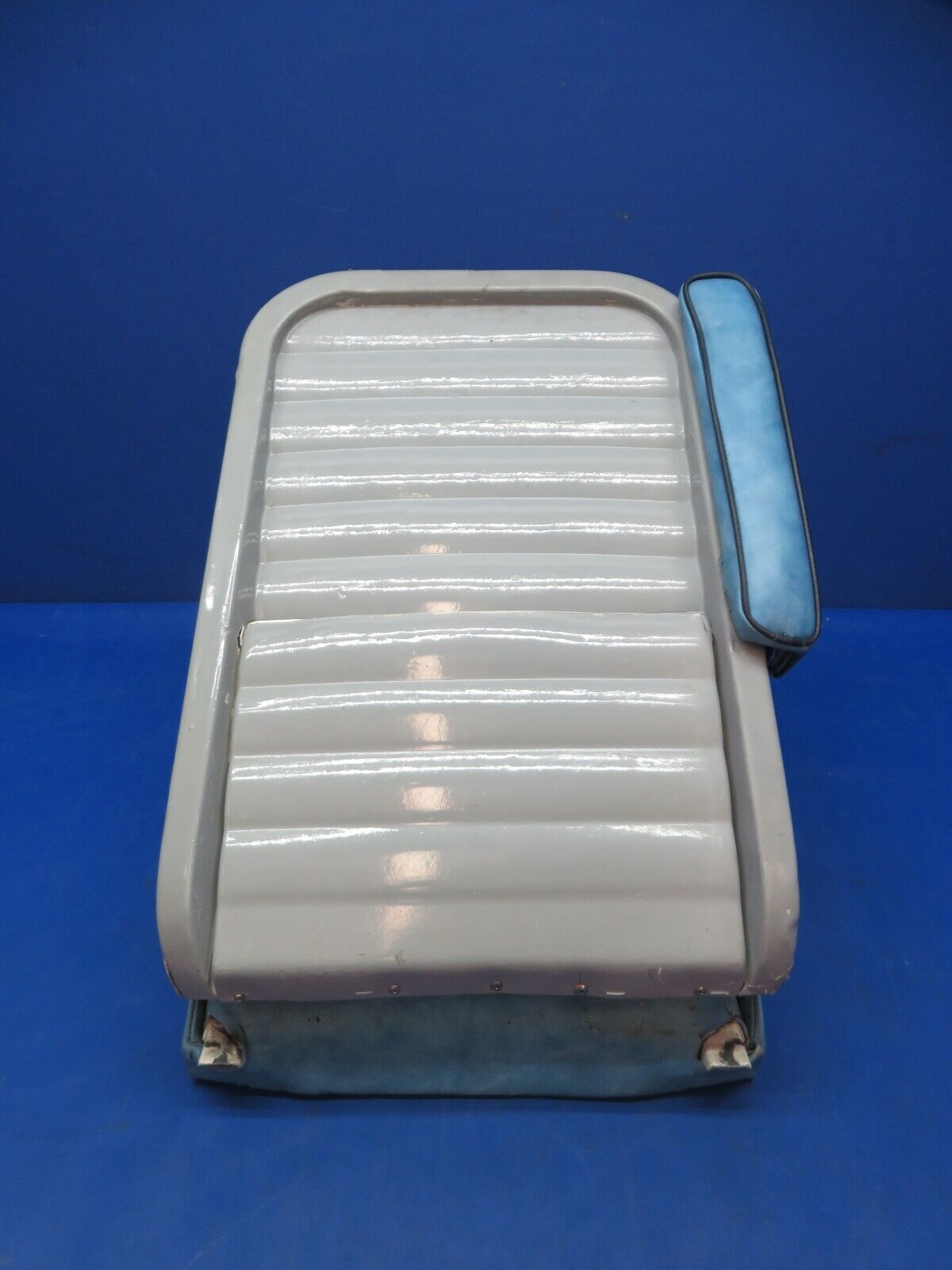 Cessna 310 / 310I LH Front Seat Assy P/N 0812202-35 (1023-131)