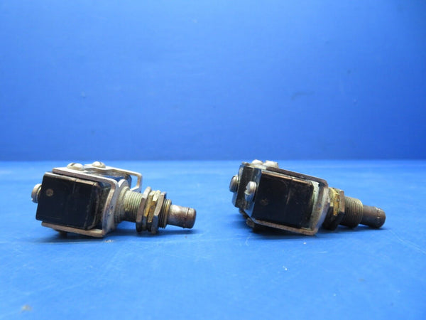 Beech C-35 Bonanza Micro Limit Switch P/N MS25026-1 LOT OF 2 (1023-239)