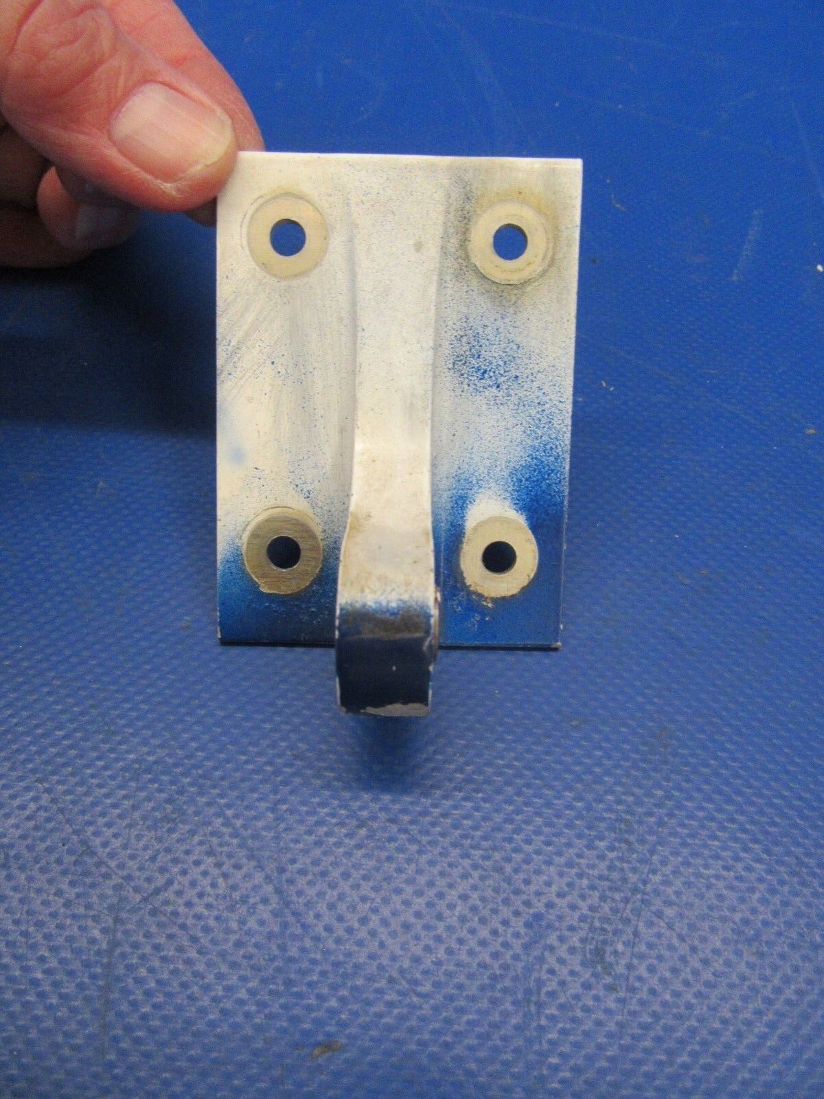 Mooney M20C Aileron Mount (1018-195)