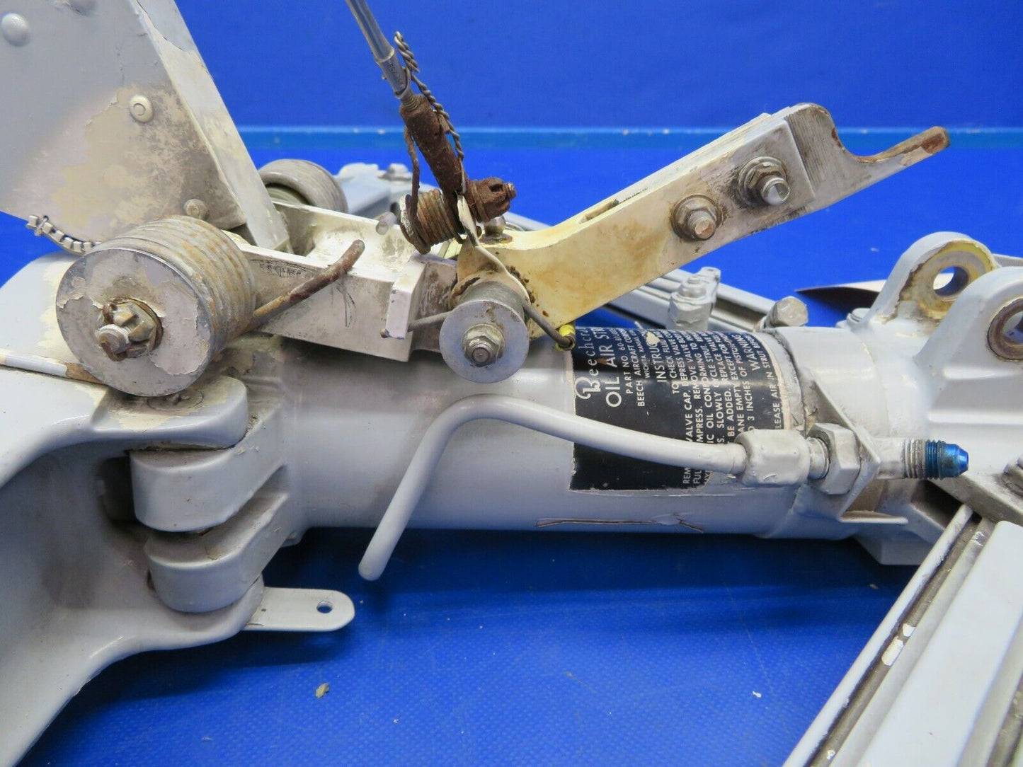 Beech 58P Landing Gear Brace & Strut LH P/N 60-810014-1, 35-815251-9 (0620-567)