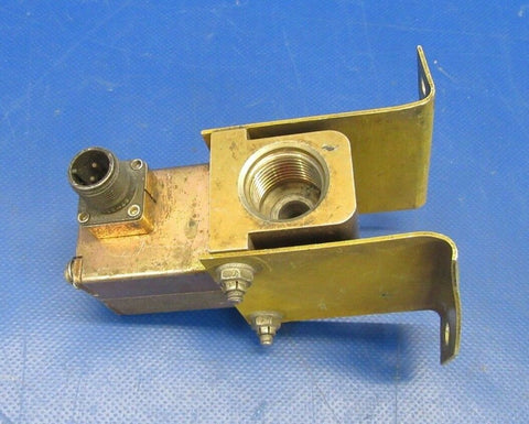 Valcor Valve Shut Off P/N V14500-37 FOR PARTS (1218-178)