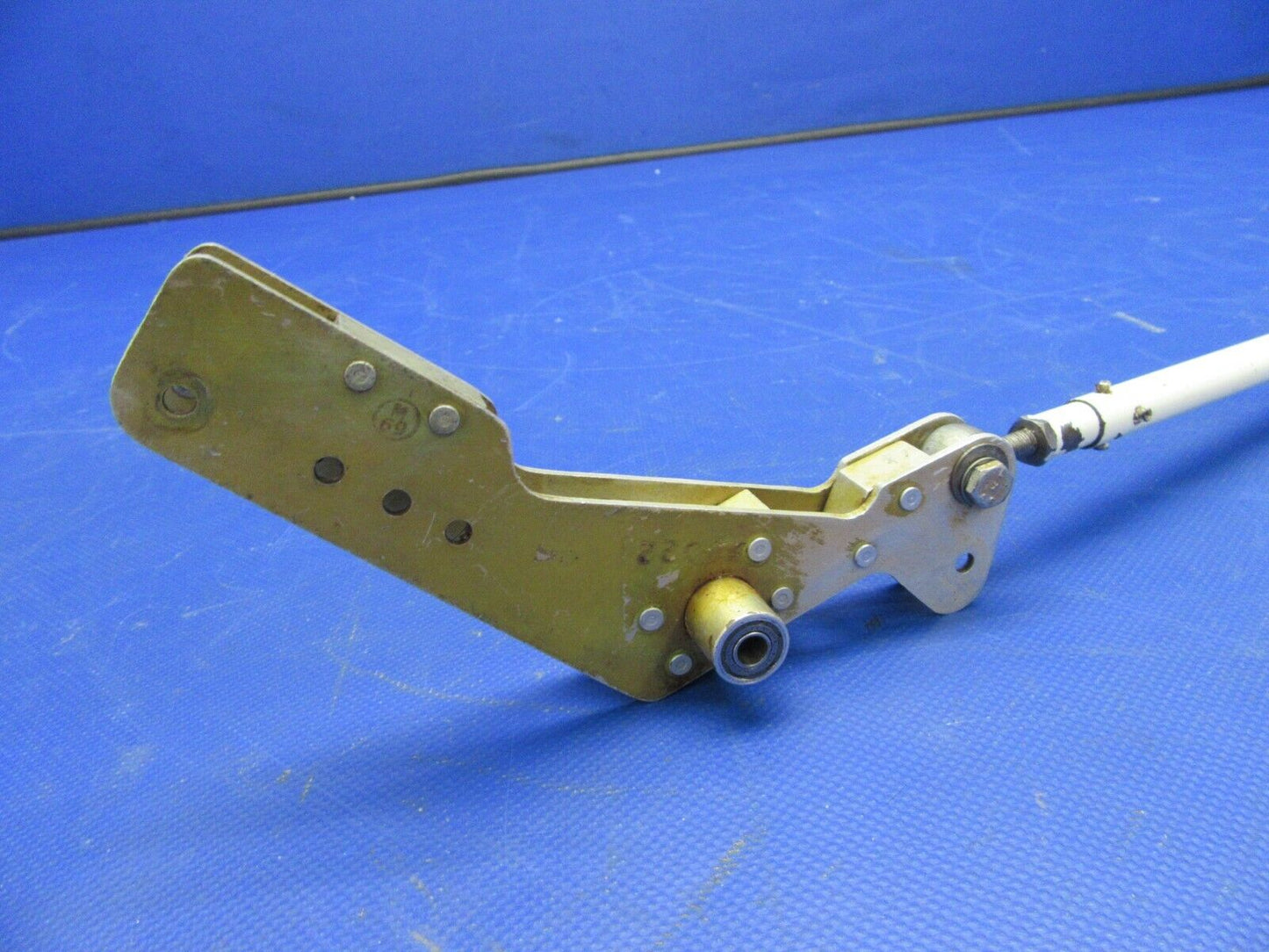 Mooney M20G Bellcrank & Rod / Tube Aileron RH or LH P/N 730023-001 (0921-372)
