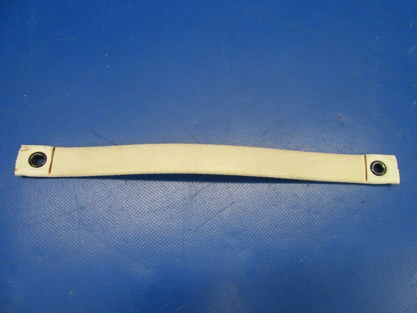 Beech Sierra B-24R Passenger Cabon Assist Handle P/N 58-530134-11 (0719-210)