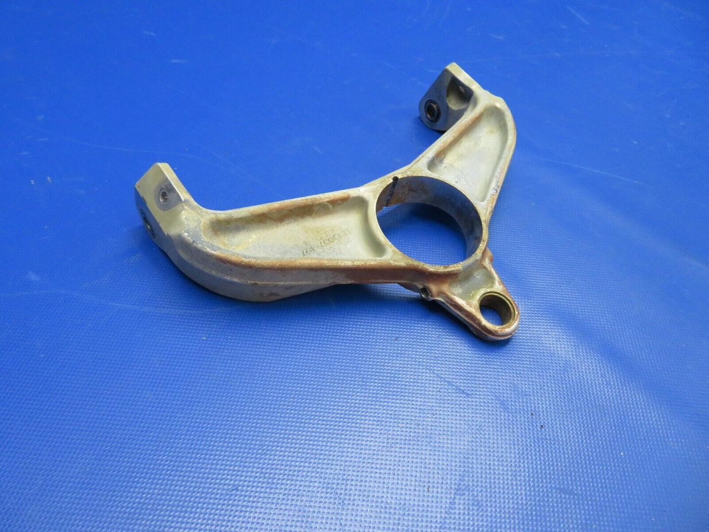 1960 Cessna 210 Upper Trunnion Assy Nose Gear P/N 1243007-1 (0321-128)