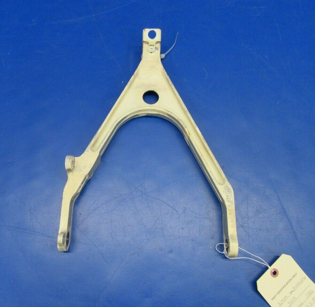 Cessna 310R Truss Assembly Drag Brace P/N 0842122-1 (0219-199)