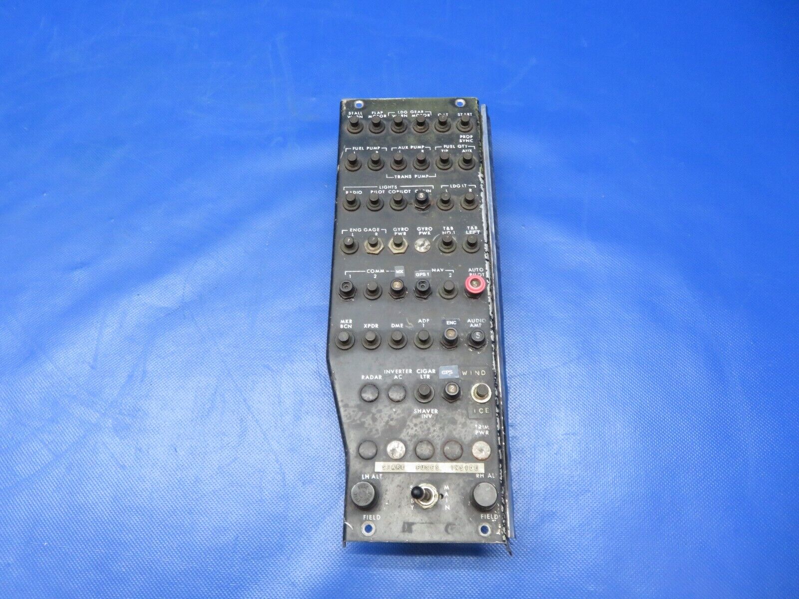 Cessna 401 / 401A LH Upper Circuit Breaker Panel Assy P/N 5218018-1 (0124-150)